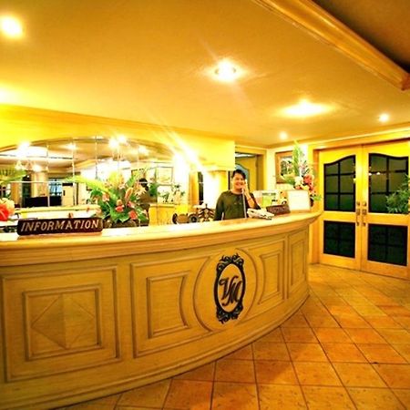 Villa Margarita Hotel Davao City Esterno foto
