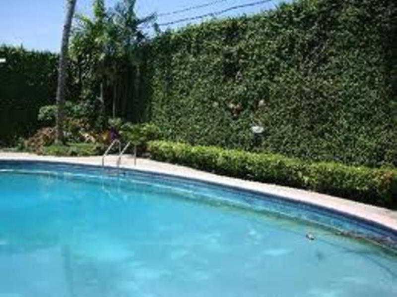 Villa Margarita Hotel Davao City Esterno foto
