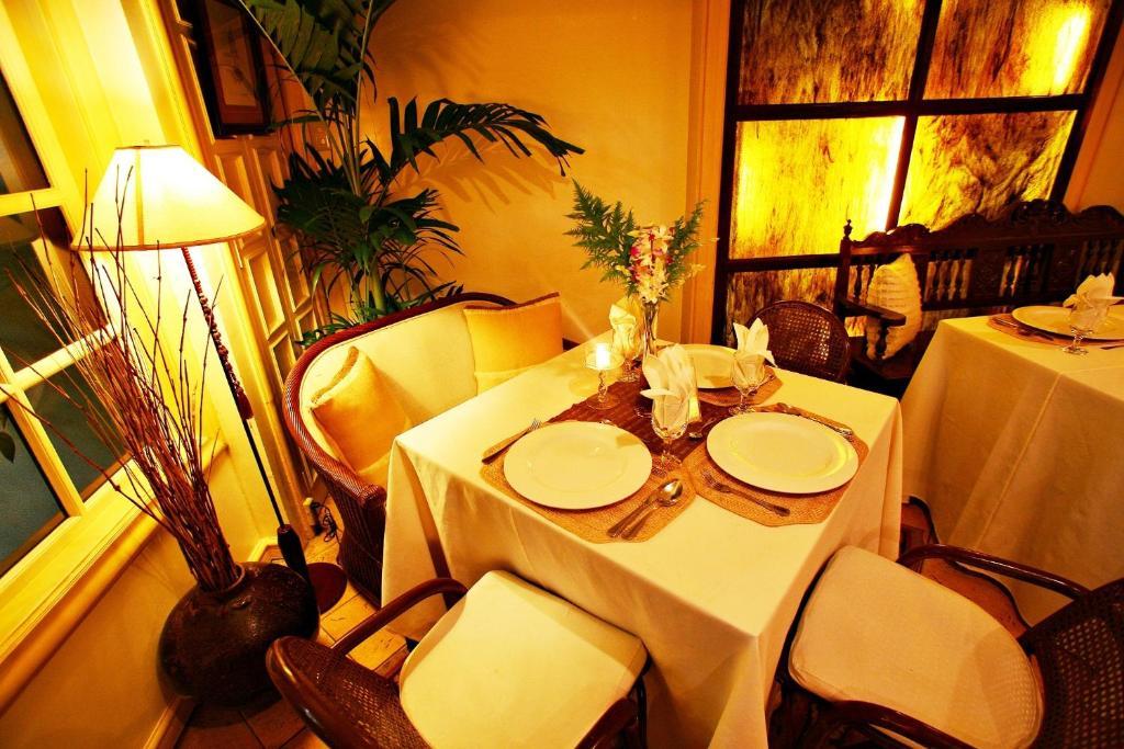 Villa Margarita Hotel Davao City Esterno foto